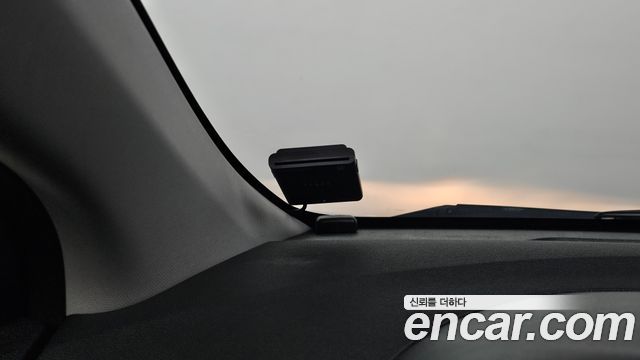 Hyundai AVANTE 2015 — photo 18