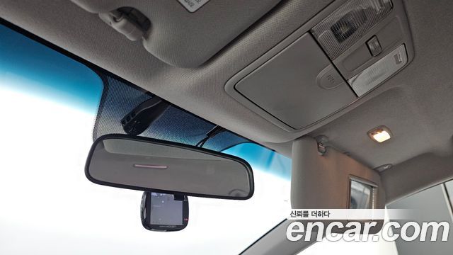 Hyundai AVANTE 2015 — photo 19