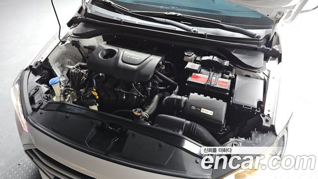 Hyundai AVANTE 2016 — photo 6