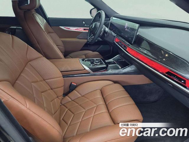 BMW 7-Series 2026 — photo 11