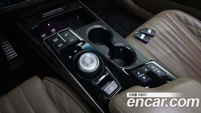 Kia K8 2022 — photo 12