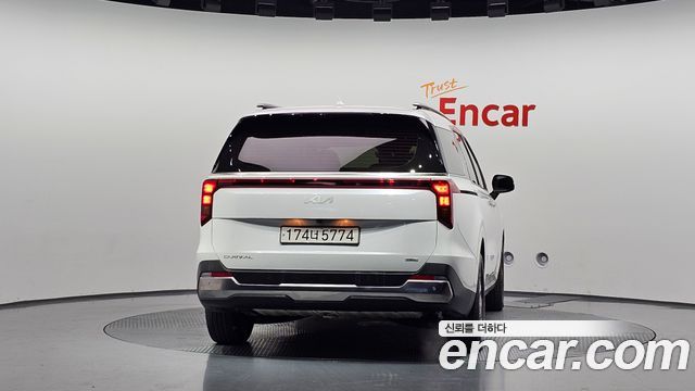 Kia Canival 2024 — photo 4