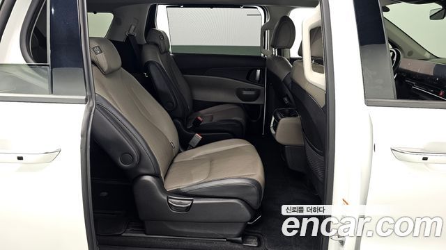 Kia Canival 2024 — photo 12