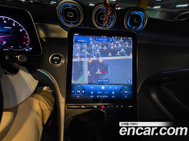 Mercedes-Benz GLC-Class 2025 — photo 9