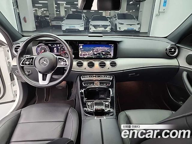 Mercedes-Benz E-Class 2019 — photo 7