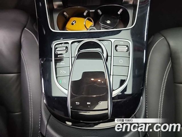 Mercedes-Benz E-Class 2019 — photo 17