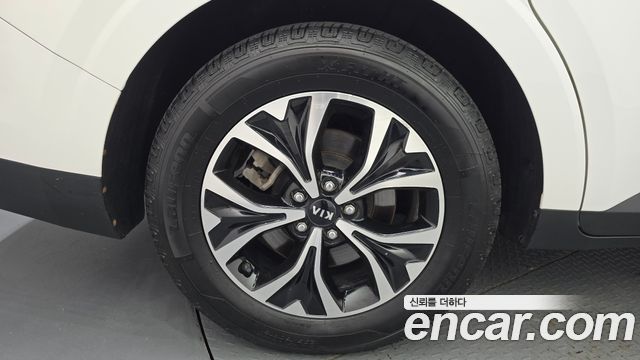 Kia Canival 2021 — photo 5