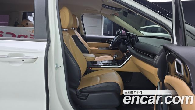Kia Canival 2021 — photo 11