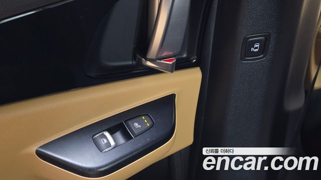Kia Canival 2021 — photo 19