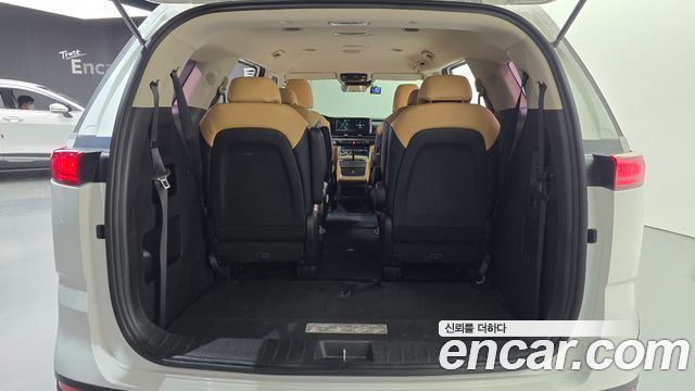 Kia Canival 2021 — photo 20