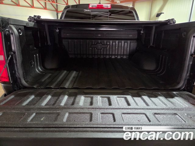 Chevrolet Korea Colorado 2021 — photo 11