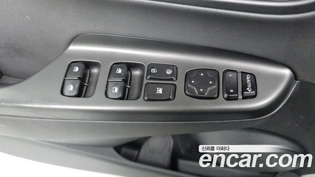 Hyundai Kona 2018 — photo 28