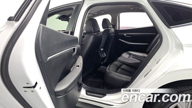 Hyundai Sonata 2020 — photo 18