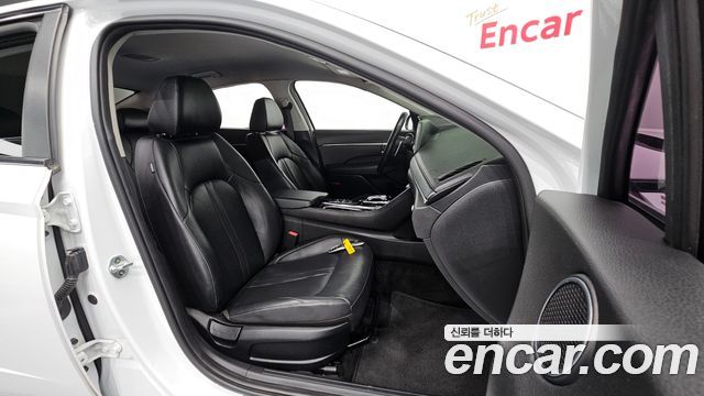 Hyundai Sonata 2020 — photo 16