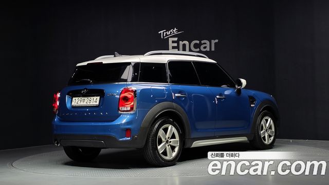 Mini Countryman 2020 — photo 2