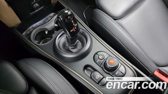 Mini Countryman 2020 — photo 12