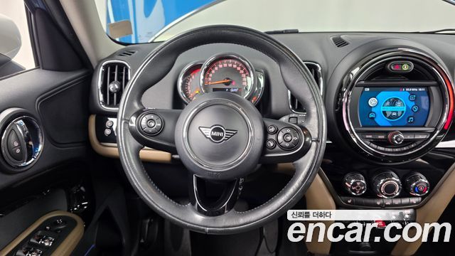 Mini Countryman 2020 — photo 19