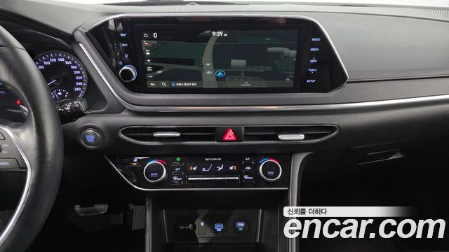 Hyundai Sonata 2020 — photo 19
