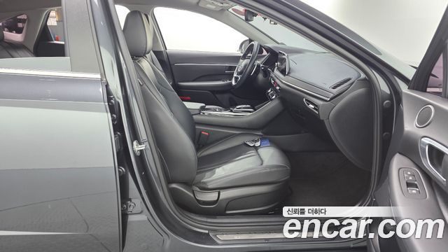 Hyundai Sonata 2020 — photo 16