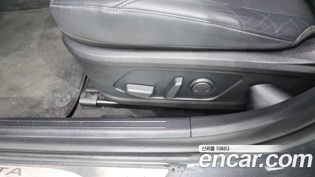 Hyundai Sonata 2020 — photo 30
