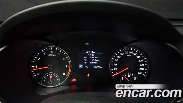 Kia K5 2019 — photo 11