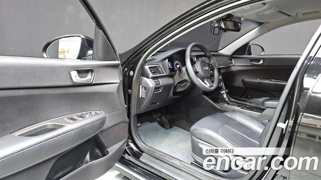 Kia K5 2019 — photo 13