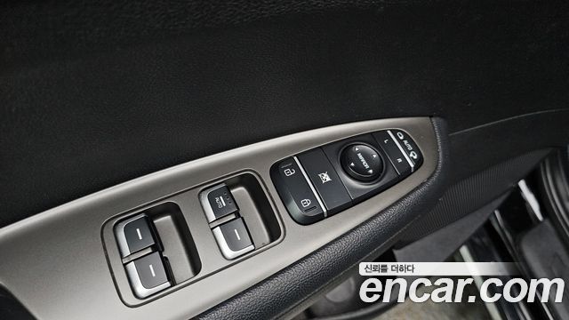Kia K5 2019 — photo 22