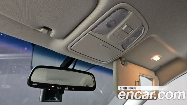 Kia K5 2019 — photo 25