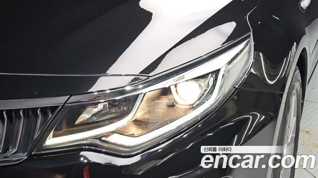 Kia K5 2019 — photo 8