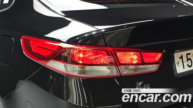 Kia K5 2019 — photo 9