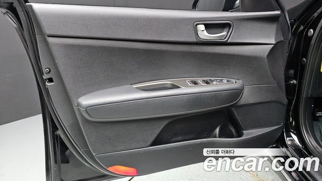 Kia K5 2019 — photo 14