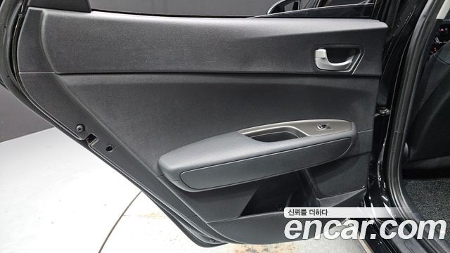 Kia K5 2019 — photo 15