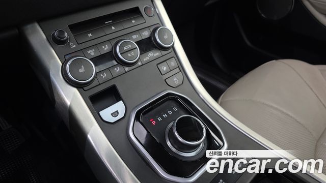 Land Rover Range Rover Evoque 2018 — photo 9