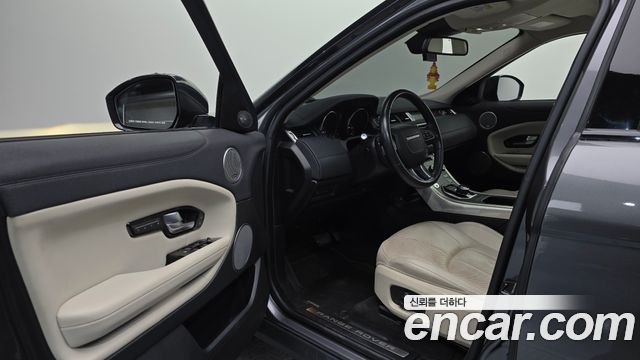 Land Rover Range Rover Evoque 2018 — photo 10