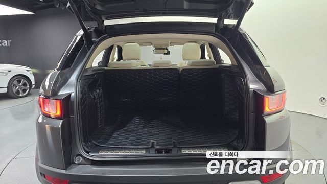 Land Rover Range Rover Evoque 2018 — photo 18