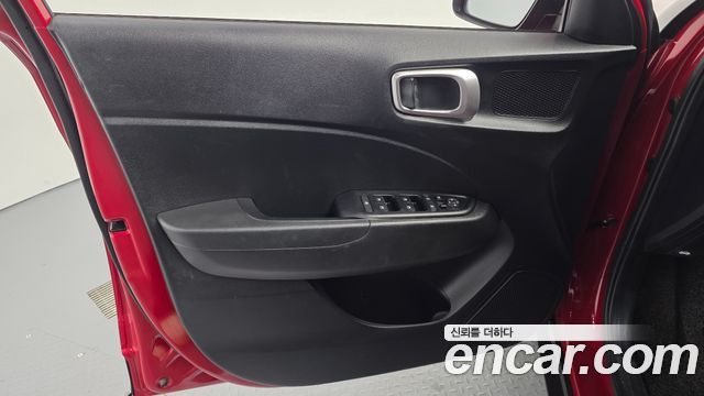 Hyundai Venue 2022 — photo 14