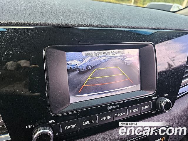 Kia Niro 2018 — photo 12