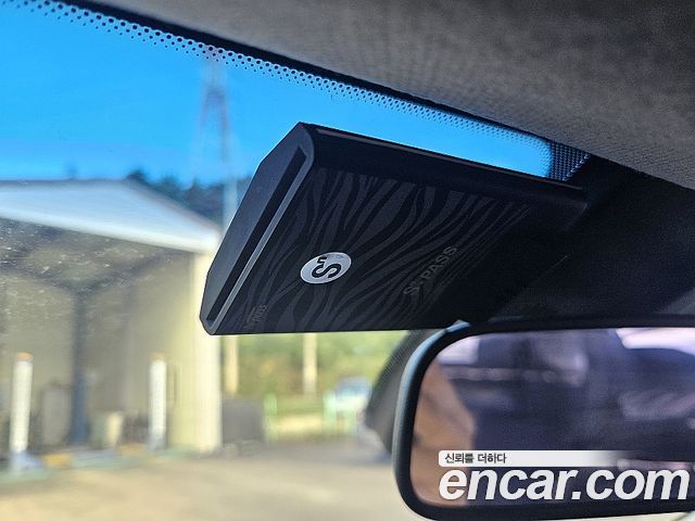 Kia Niro 2018 — photo 16