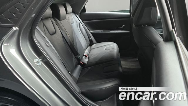 Hyundai AVANTE 2024 — photo 11