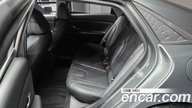 Hyundai AVANTE 2024 — photo 12