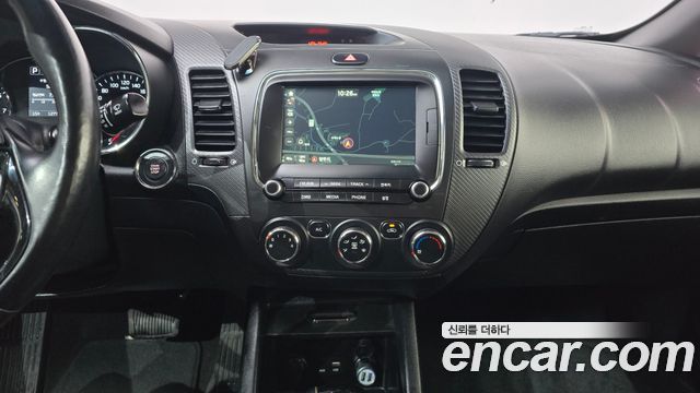 Kia K3 2018 — photo 13