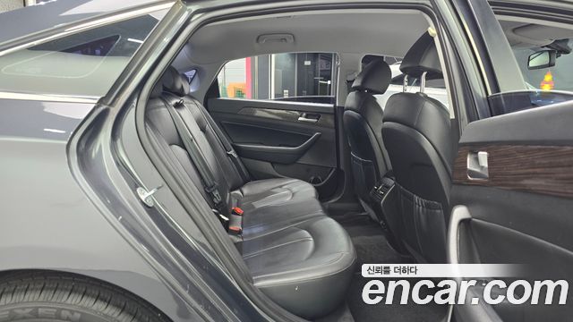 Hyundai Sonata 2019 — photo 17