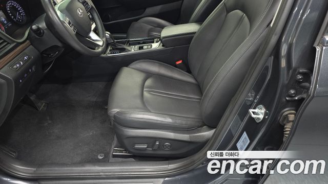 Hyundai Sonata 2019 — photo 25