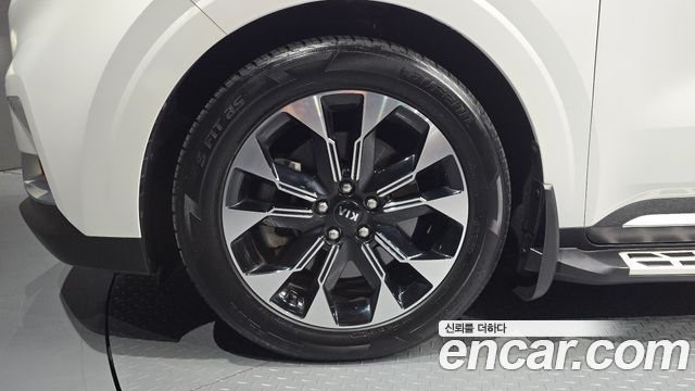 Kia Canival 2021 — photo 5