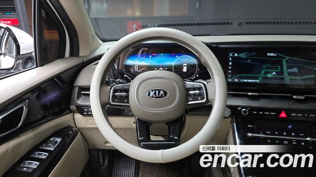 Kia Canival 2021 — photo 19