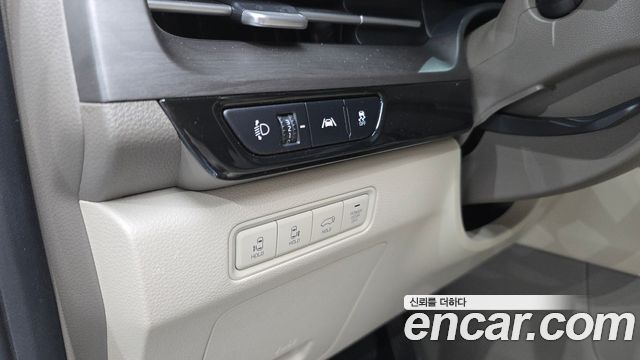 Kia Canival 2021 — photo 27