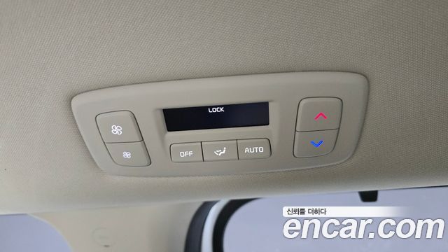 Kia Canival 2021 — photo 28