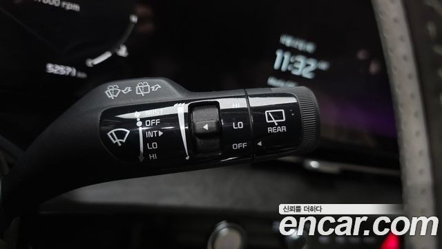 Kia Canival 2021 — photo 30