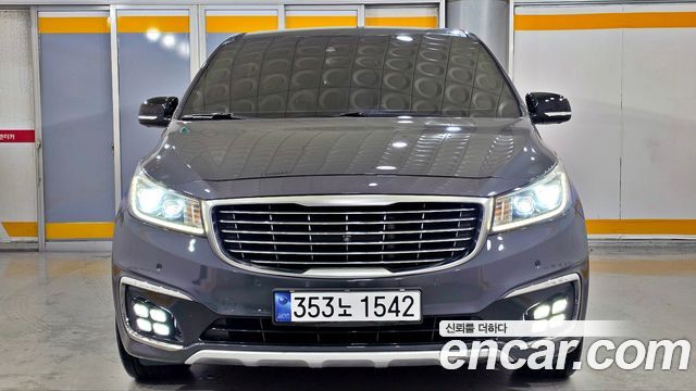 Kia Canival 2016 — photo 2