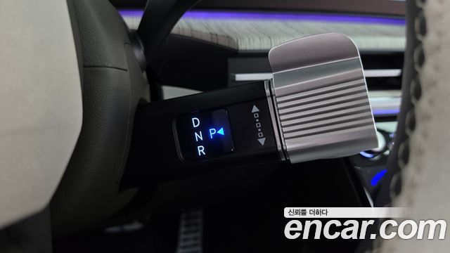 Hyundai Santafe 2025 — photo 12